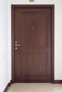 PUERTA DECORADA KALE 2 EN 1